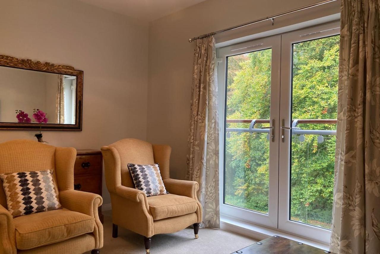 Hedgefield House - Serene Top Floor Flat 因弗内斯 外观 照片