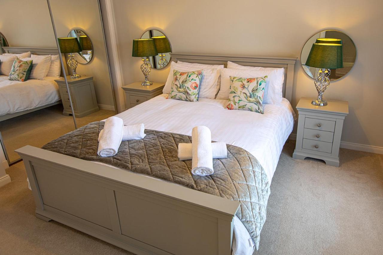 Hedgefield House - Serene Top Floor Flat 因弗内斯 外观 照片
