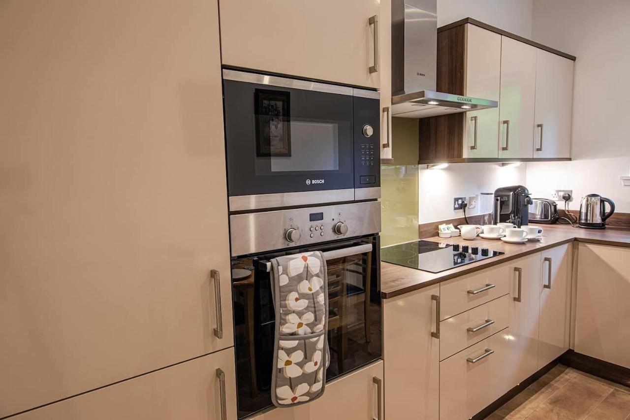 Hedgefield House - Serene Top Floor Flat 因弗内斯 外观 照片
