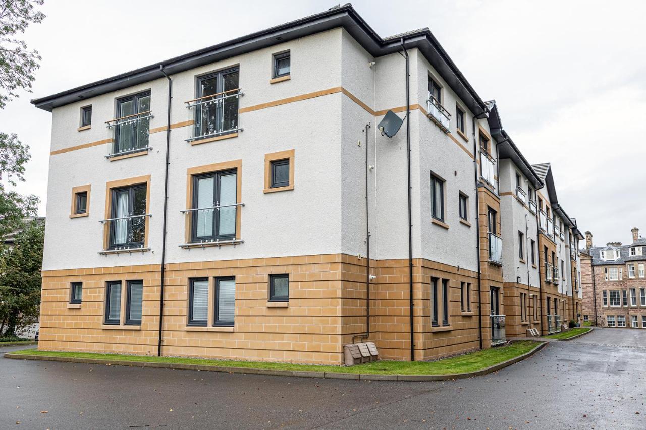 Hedgefield House - Serene Top Floor Flat 因弗内斯 外观 照片